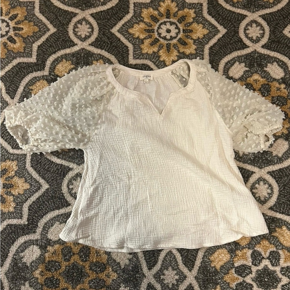Umgee White Textured Blouse with Puff Sleeves